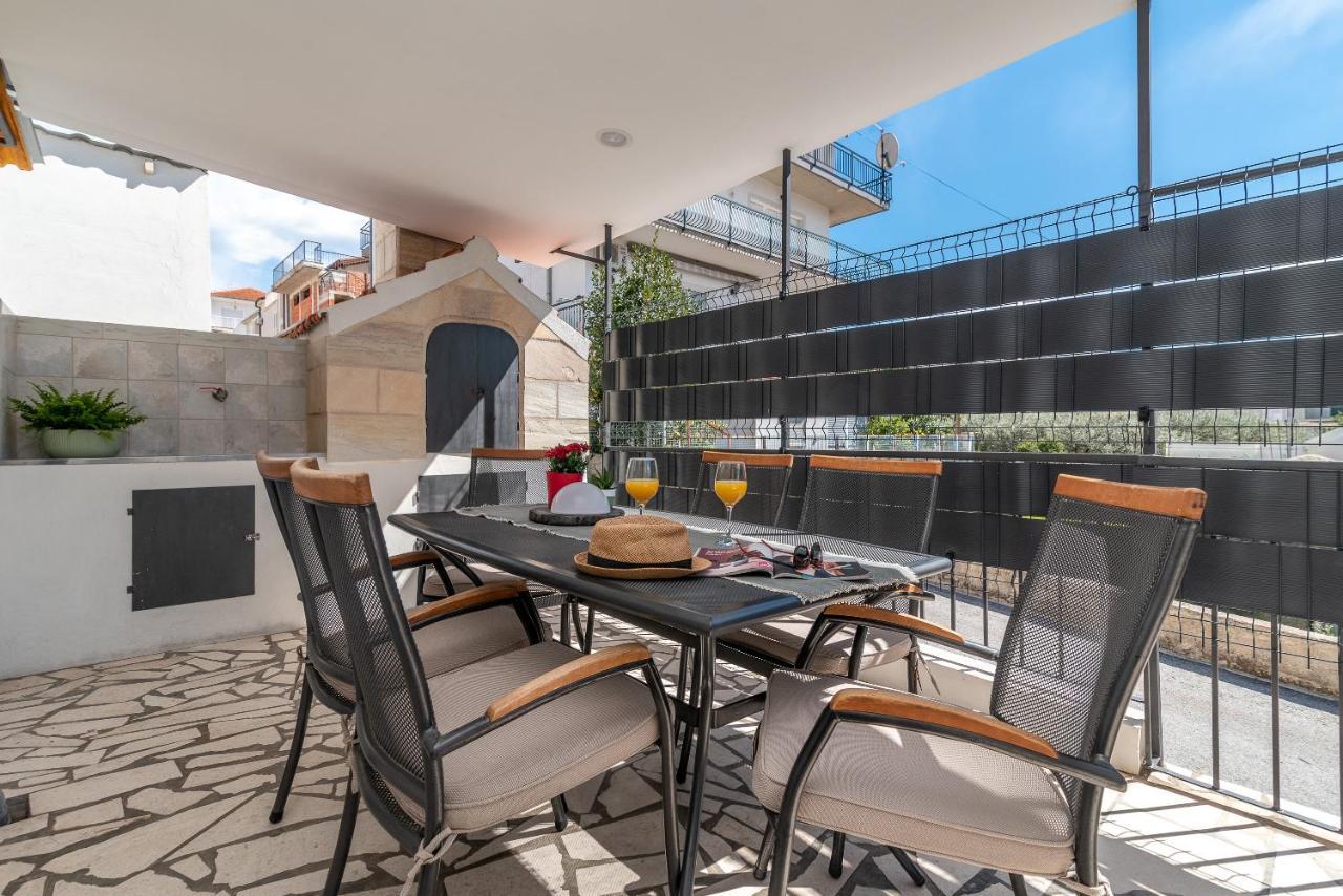 Apartment Radic-Perfect Location For Summer Activities Trogir Exteriér fotografie
