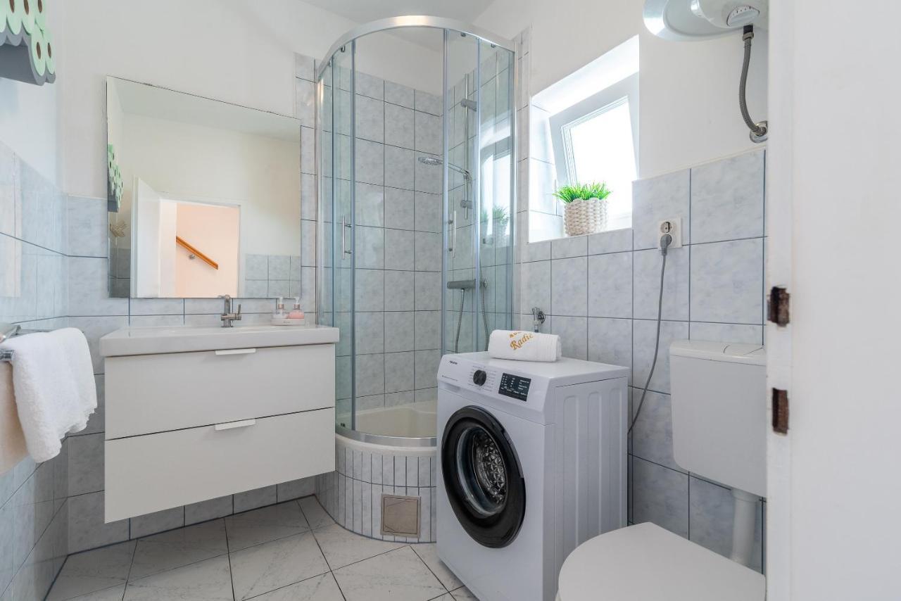 Apartment Radic-Perfect Location For Summer Activities Trogir Exteriér fotografie